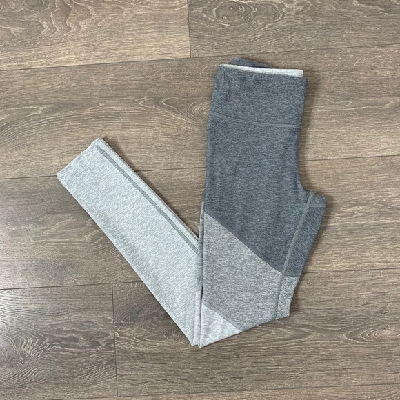 Outdoor Voices Springs 7/8 Leggings High rise Waist Colorblock Grey Size XS - Picture 2 of 14